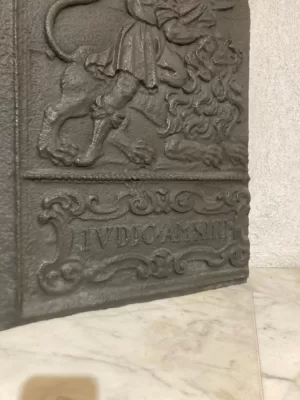 Antieke Decoratieve Gietijzeren Haardplaat