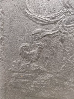 Antieke Haardplaat Met Schrijvende Vrouw