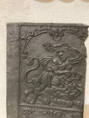 Antieke Decoratieve Gietijzeren Haardplaat