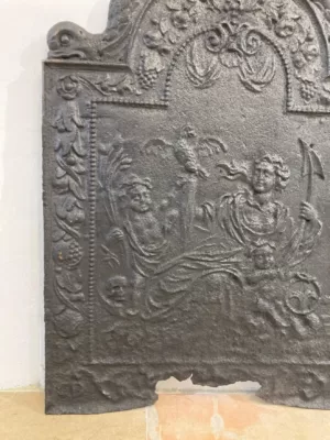 19e Eeuwse Gietijzeren Haardplaat