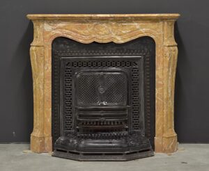 Marmeren Schouw met Kachel