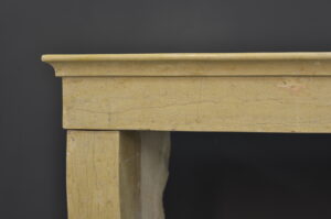 Antieke Kalkstenen Schouw