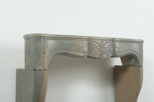 Kalkstenen Louis XV Schouw