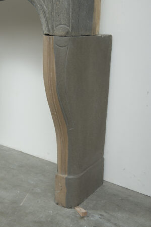 Kalkstenen Louis XV Schouw