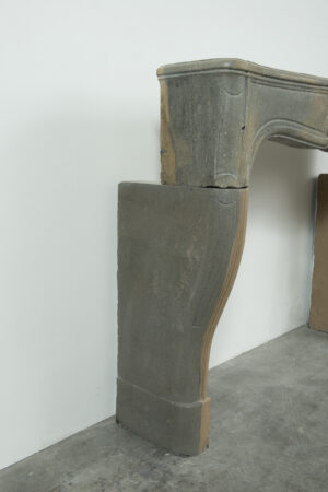 Kalkstenen Louis XV Schouw