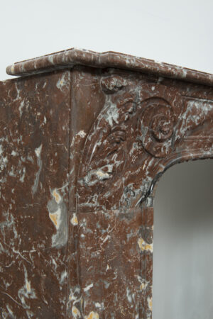 Antieke Rood marmeren Louis XV Schouw