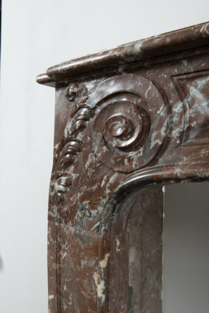 Antieke Rood marmeren Louis XV Schouw