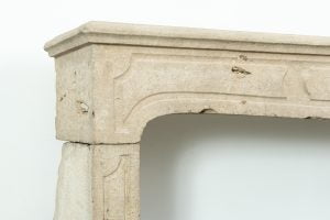 Elegante Kalkstenen Louis XIV Schouw