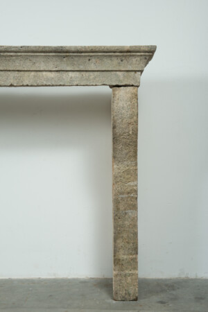 Robuuste Kalkstenen Schouw