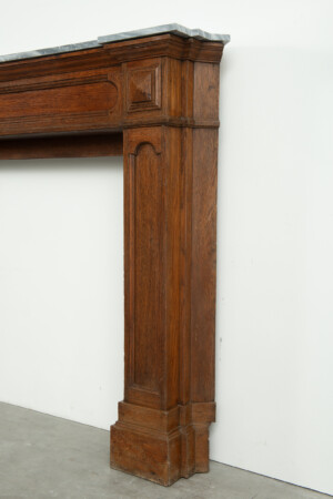 Houten Paneelschouw met Marmeren Dekblad