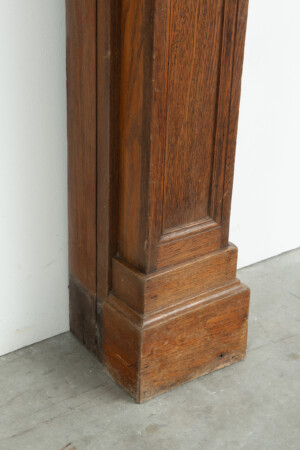 Houten Paneelschouw met Marmeren Dekblad