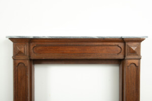 Houten Paneelschouw met Marmeren Dekblad