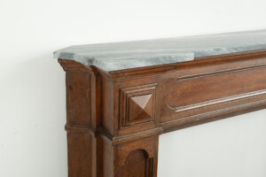 Houten Paneelschouw met Marmeren Dekblad