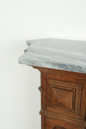 Houten Paneelschouw met Marmeren Dekblad