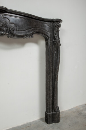 Hardstenen Rococo Schouw