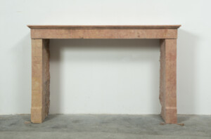 Rechte Roze Kalkstenen Schouw