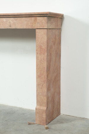 Rechte Roze Kalkstenen Schouw