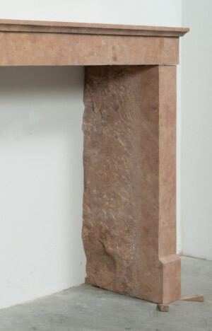 Rechte Roze Kalkstenen Schouw