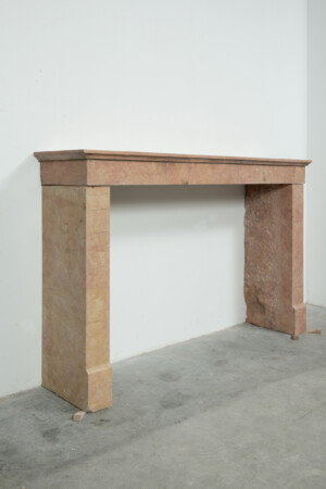 Rechte Roze Kalkstenen Schouw