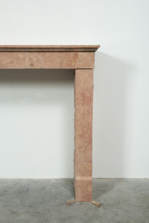 Rechte Roze Kalkstenen Schouw