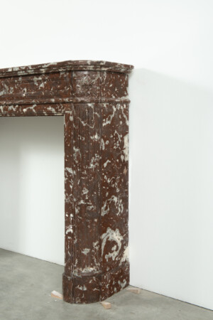 Rood Marmeren Demi-Lune Schouw