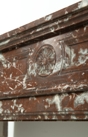 Rood Marmeren Demi-Lune Schouw