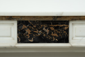 Marmeren Schouw met Brocatelle Pilaren