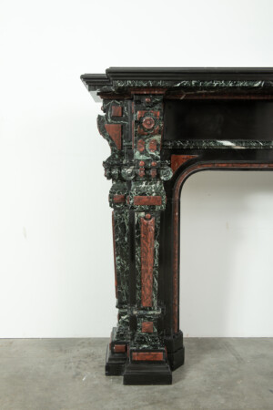 Zwart Mremeren Schouw met Gekleurde Opleg