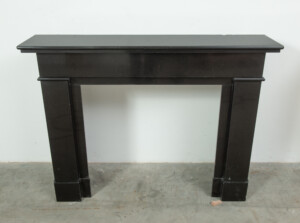 Rechte Hollandse Zwart Marmeren Schouw