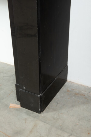 Rechte Hollandse Zwart Marmeren Schouw