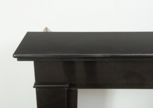 Rechte Hollandse Zwart Marmeren Schouw