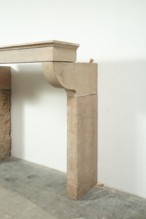 Gladde Kalkstenen Console Schouw