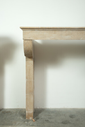 Gladde Kalkstenen Console Schouw