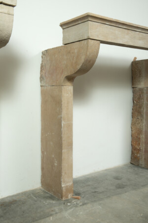 Gladde Kalkstenen Console Schouw