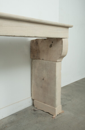 Lichte Kalkstenen Console Schouw